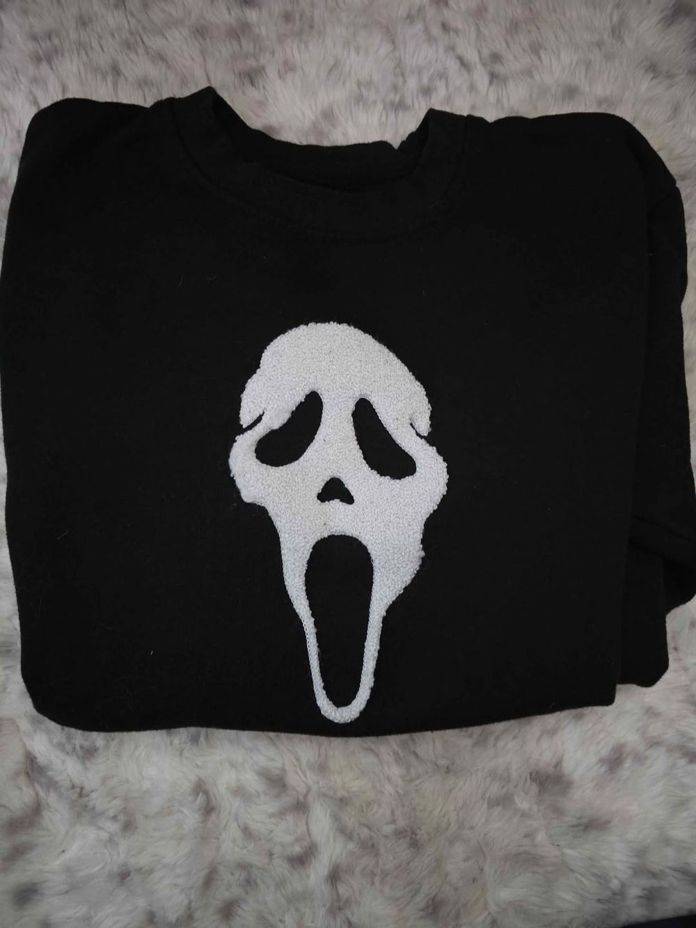 Ghost Face Scream Women’s Crew Sweatshirt - Size Medium